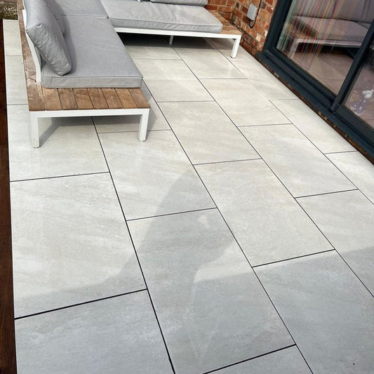 Mountain White Outdoor Porcelain Paving Slabs β bright white porcelain tiles with a smooth matte finish, perfect for clean and modern patio designs