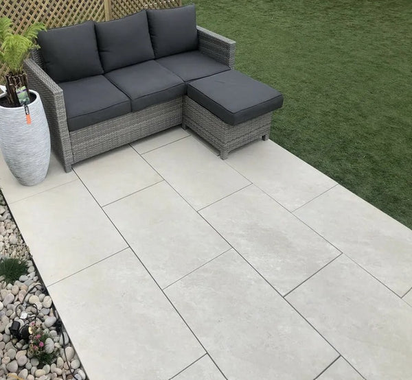 Quartz White Porcelain Paving Slabs 900x600 mm – bright white tiles with a smooth matte finish for stylish contemporary patios