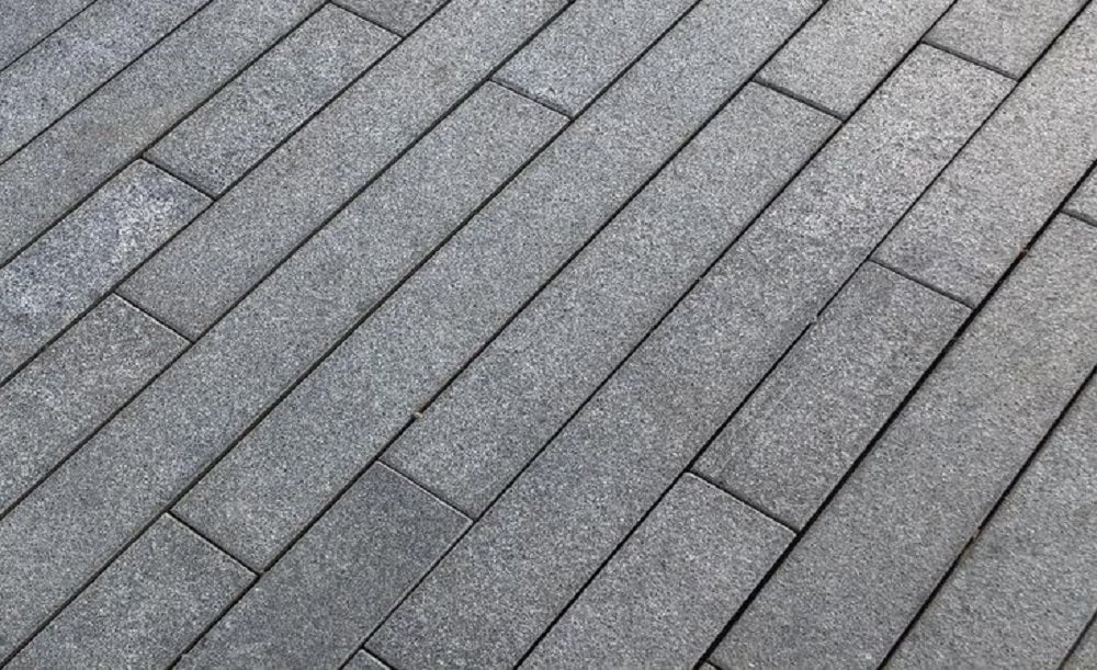 Black Granite Planks for Minimalist Landscape Designs