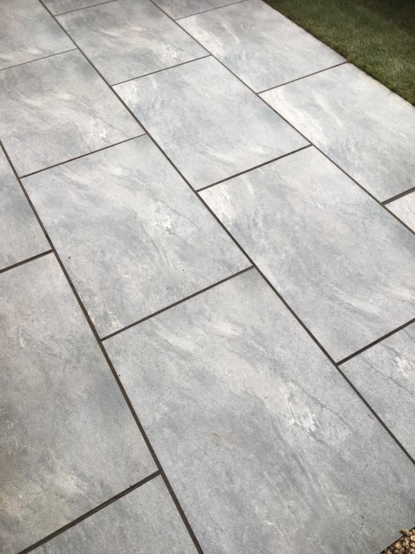 High quality Paving Slabs for your Gardens and Outdoor in the UK.