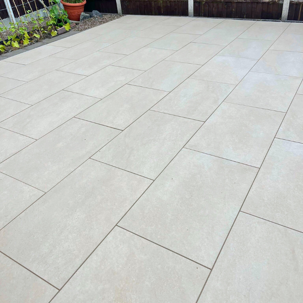 Paver slabs and Slabs for garden - ideal for UK outdoor flooring
