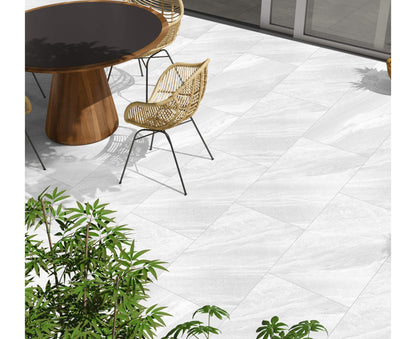 Ivory White paving slabs with soft off-white tones and a smooth natural surface, perfect for bright and elegant outdoor spaces.