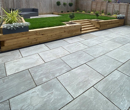 Kandla Grey Indian Sandstone – cool grey riven paving slabs ideal for traditional and modern landscapes