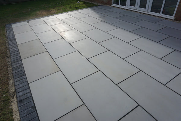 Riven Kandla Grey Sandstone Slabs – textured finish stone ideal for weathered, timeless appeal