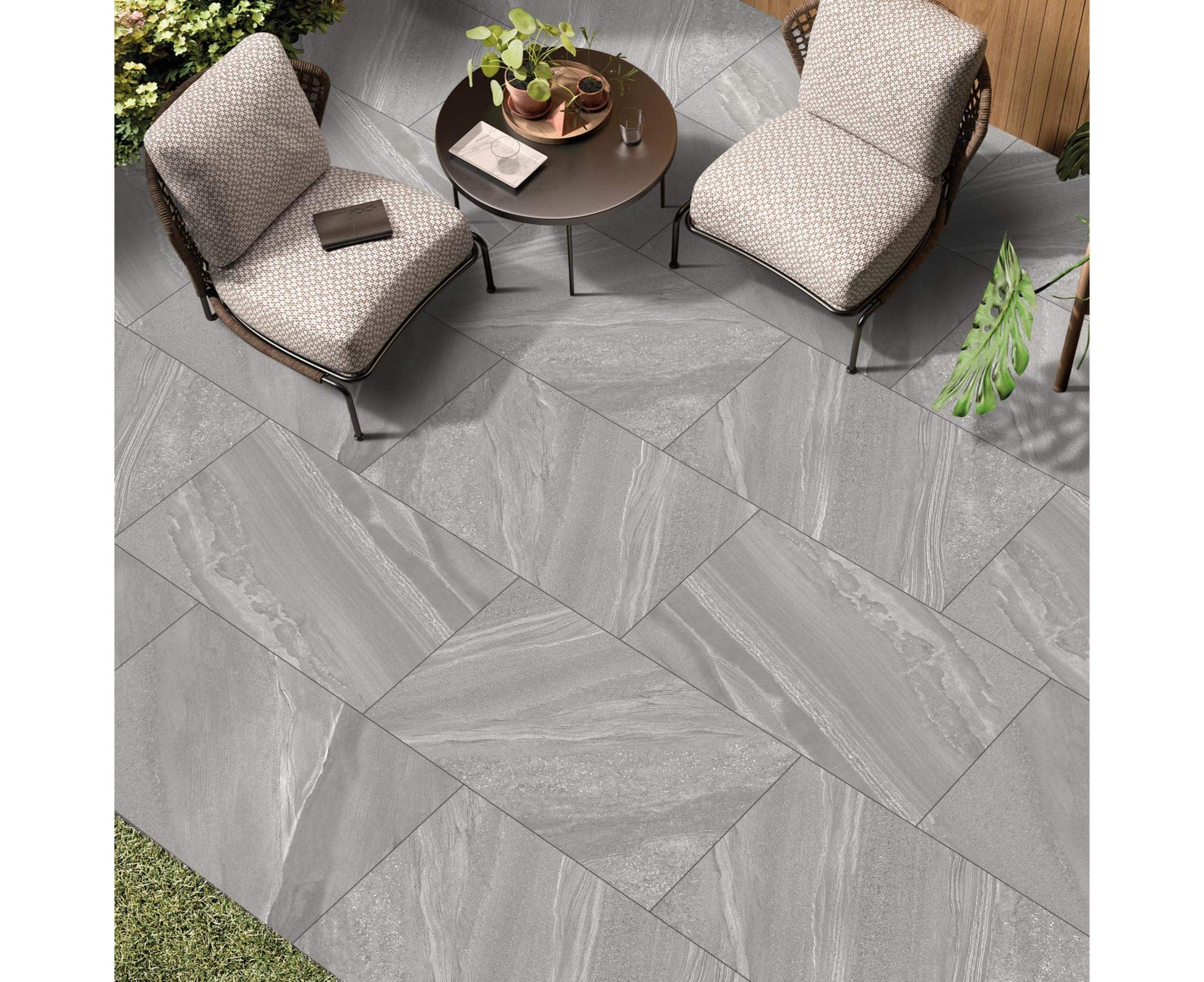 Silver Crossing paving slabs with cool silver-grey tones and a smooth natural finish, ideal for contemporary patios and pathways.